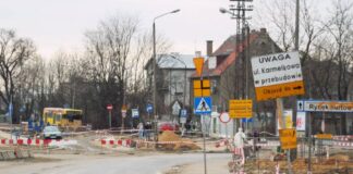 Remonty dróg we wrocławiu, znaki drogowe zdj. ilustracyjne / fot. Patryk Ciechanowski-Mirek