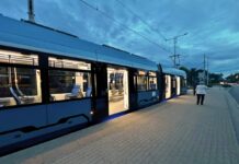 tramwaj na petli Oporów Fot. Patryk Ciechanowski-Mirek