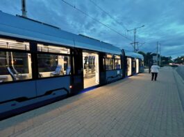 tramwaj na petli Oporów Fot. Patryk Ciechanowski-Mirek